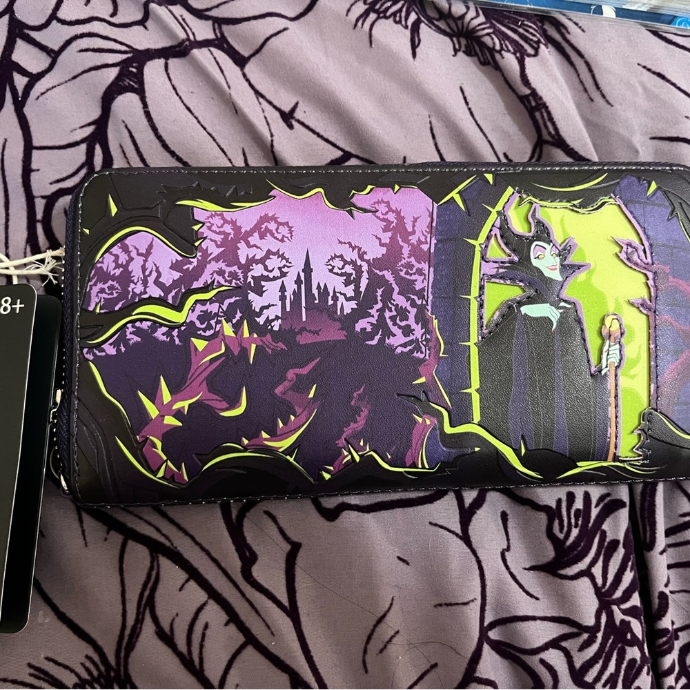 Loungefly limited edition wallet of maleficent